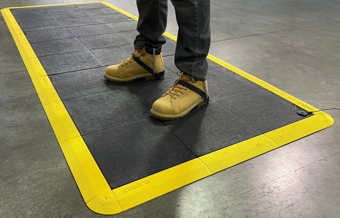 wearwell modular esd mat in use
