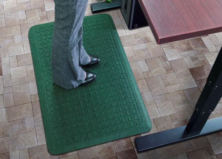 Do Standing Desk Anti-Fatigue Mats Really Make A Difference?
