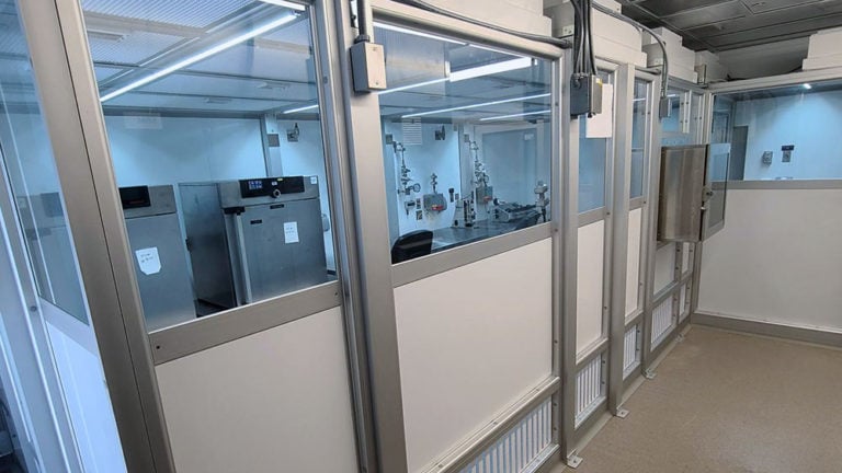 CleanPro Medical Device Cleanroom with Insert-Style Construction